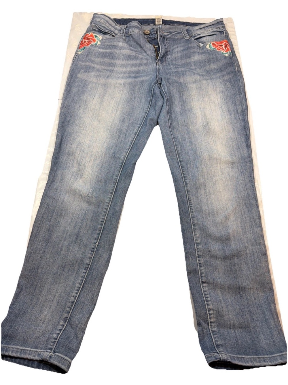 Ruff Hewn Embroidered Rose Blue Jeans Distressed Denim True Womens Crop Size 12